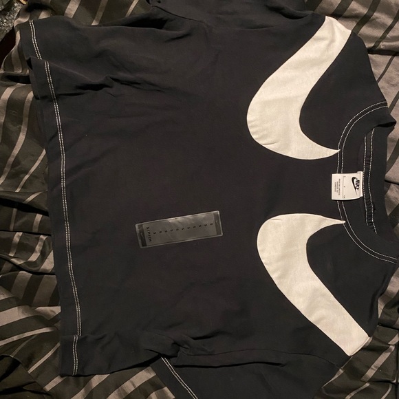 Nike Tops - BNWT Nike Crop Top